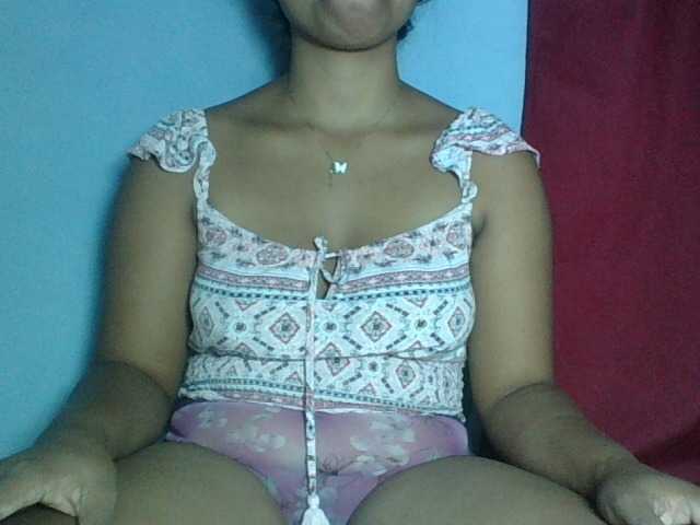 Miarizou live cam on BongaCams