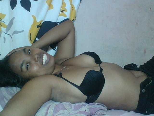 Miarizou's BongaCams show and profile