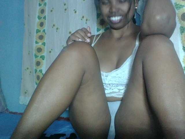Miarizou live cam on BongaCams