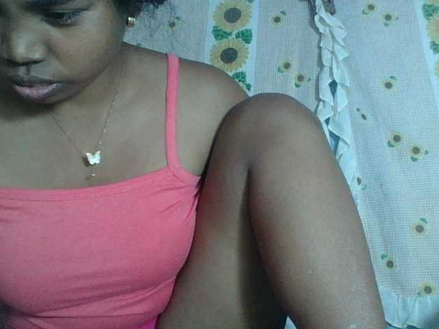 Miarizou live cam on BongaCams