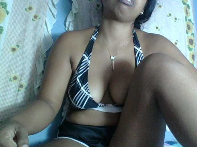 Miarizou live webcam show