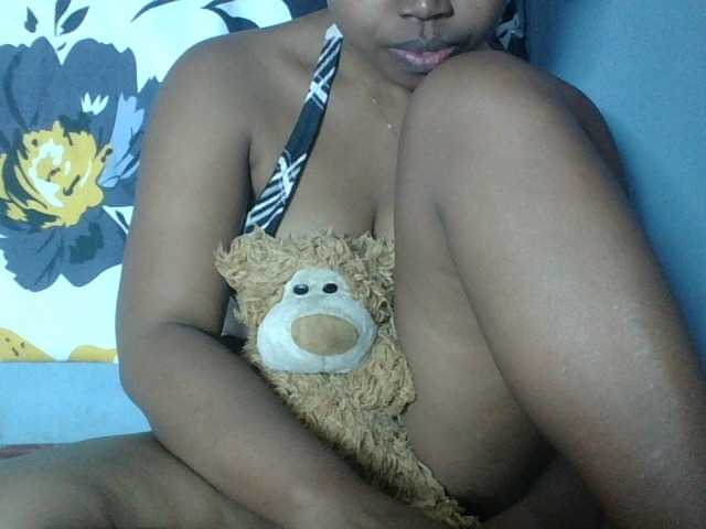 Miarizou live cam on BongaCams