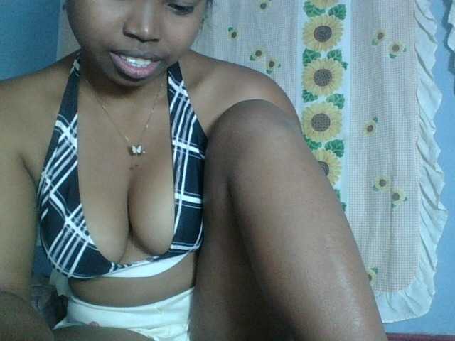 Miarizou live webcam show