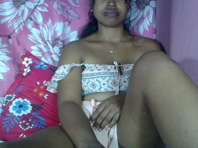 Miarizou live cam on BongaCams
