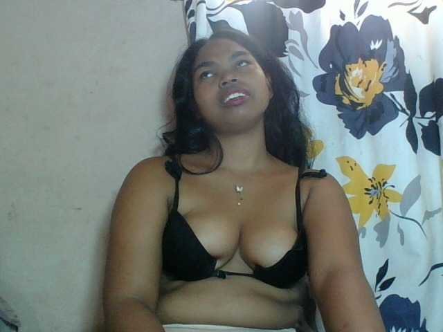 Miarizou's BongaCams show and profile