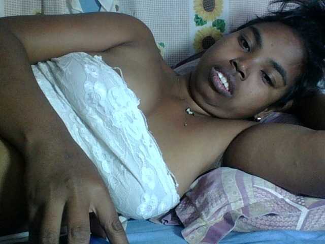 Miarizou live webcam show