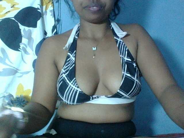 Miarizou live cam on BongaCams