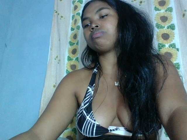 Miarizou live webcam show
