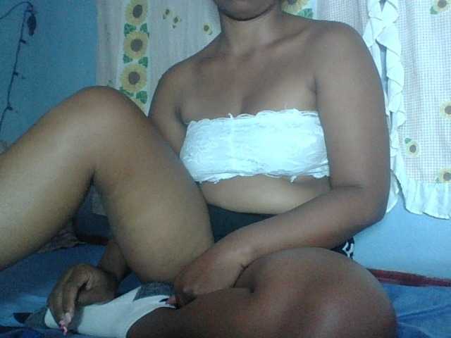 Miarizou live cam on BongaCams