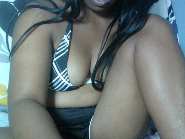 Miarizou live cam on BongaCams