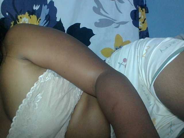 Miarizou live cam on BongaCams