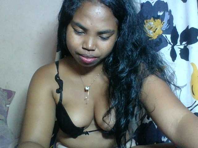 Miarizou's BongaCams show and profile