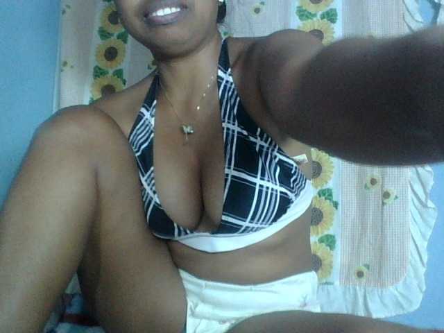Miarizou live webcam show