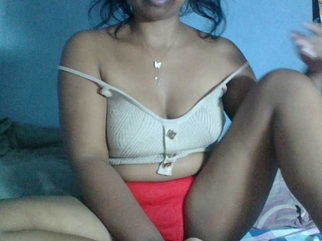 Miarizou live cam on BongaCams