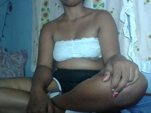 Miarizou live cam on BongaCams