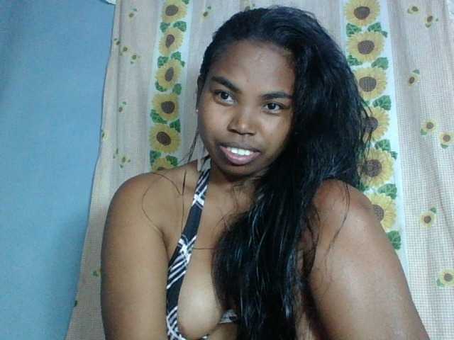 Miarizou live cam on BongaCams