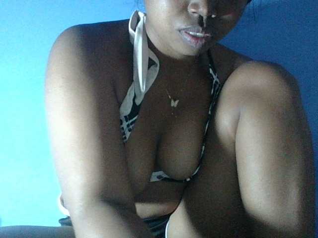 Camgirl Miarizou sur Bongacams