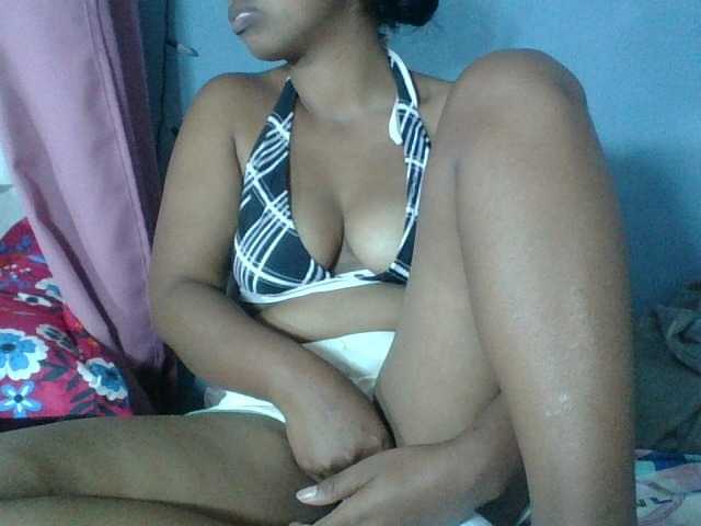 Miarizou live webcam show