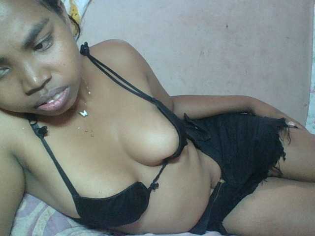 Miarizou's BongaCams show and profile