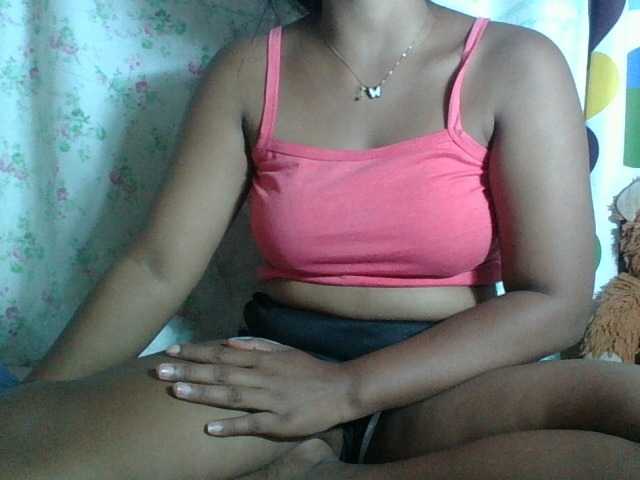 Camgirl Miarizou sur Bongacams