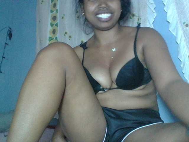 Miarizou live cam on BongaCams