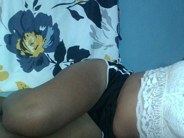 Miarizou live cam on BongaCams