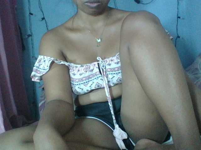 Miarizou live cam on BongaCams