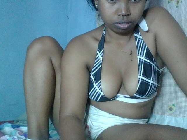 Miarizou live webcam show