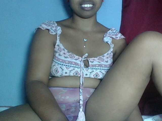 Miarizou live cam on BongaCams
