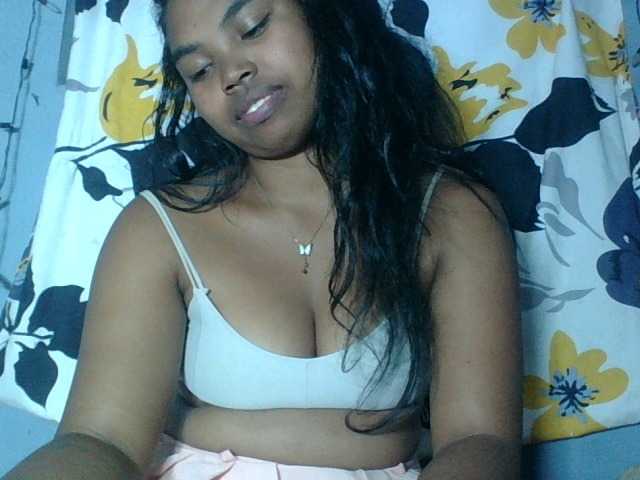 Miarizou live cam on BongaCams