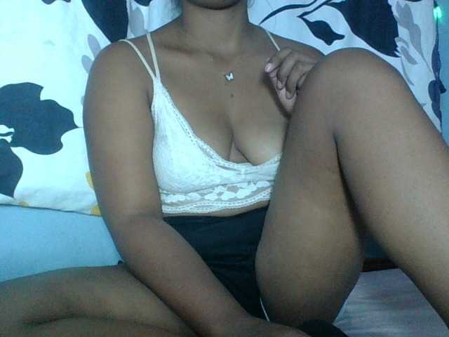 Miarizou live cam on BongaCams