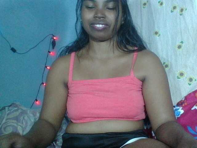 Miarizou live cam on BongaCams