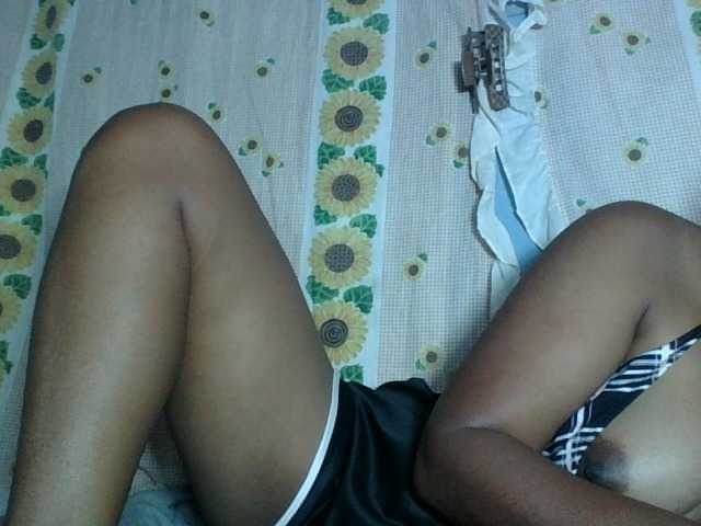 Miarizou live webcam show
