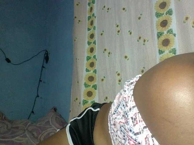 Miarizou live cam on BongaCams