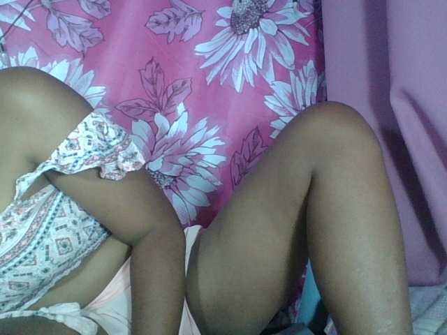 Miarizou live cam on BongaCams