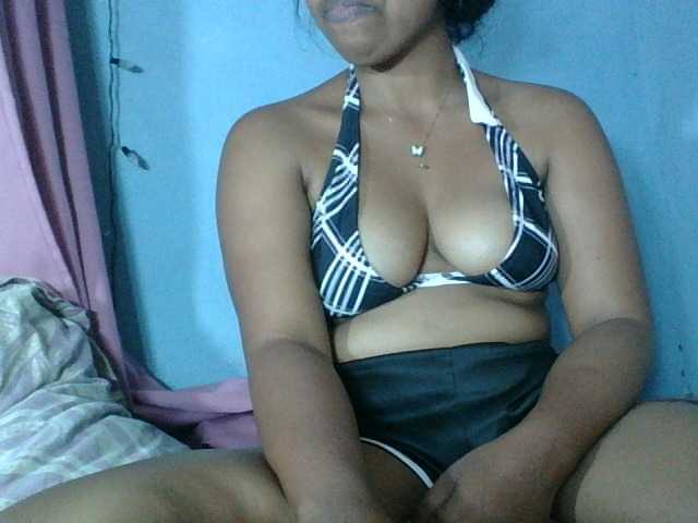 Miarizou live webcam show