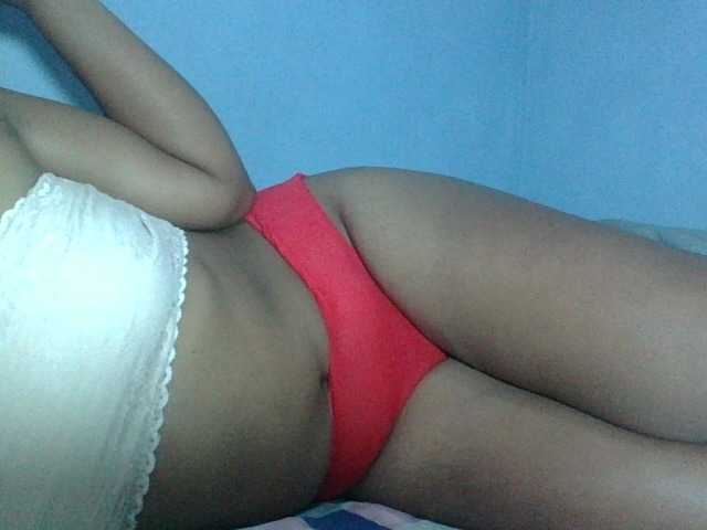 Miarizou live cam on BongaCams