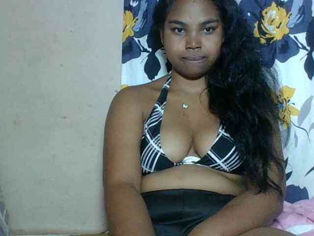 Miarizou Live Webcam on BongaCams