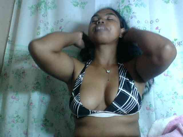 Miarizou Live Webcam on BongaCams