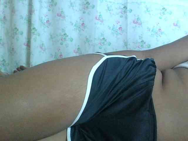 Miarizou Live Webcam on BongaCams