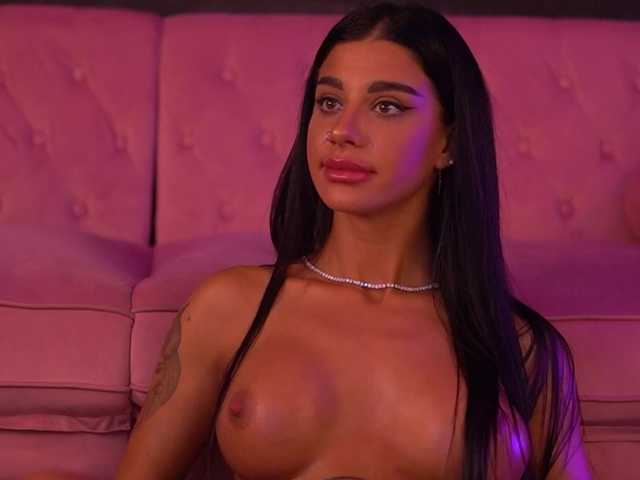 ArinaRhodes live cam on BongaCams