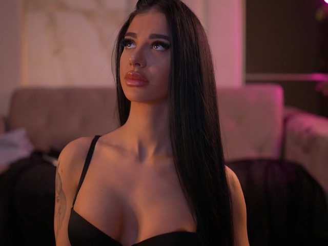 ArinaRhodes's BongaCams show and profile