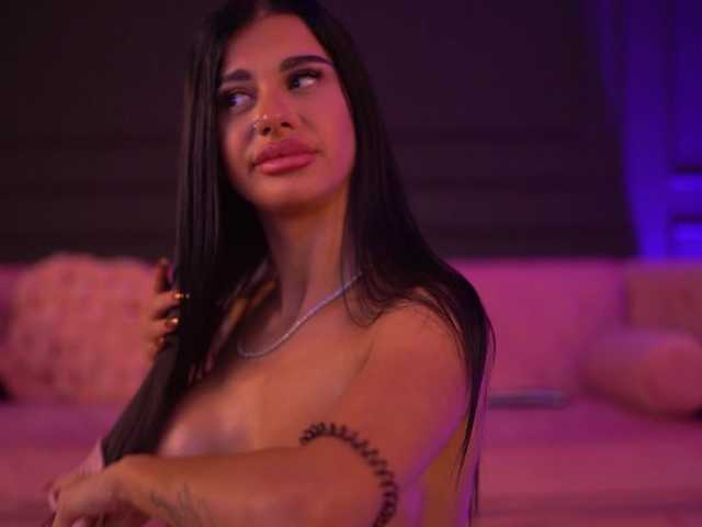 ArinaRhodes live cam on BongaCams