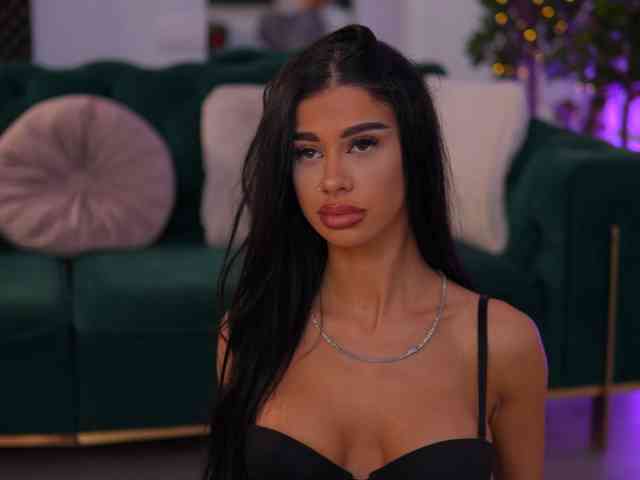 ArinaRhodes
