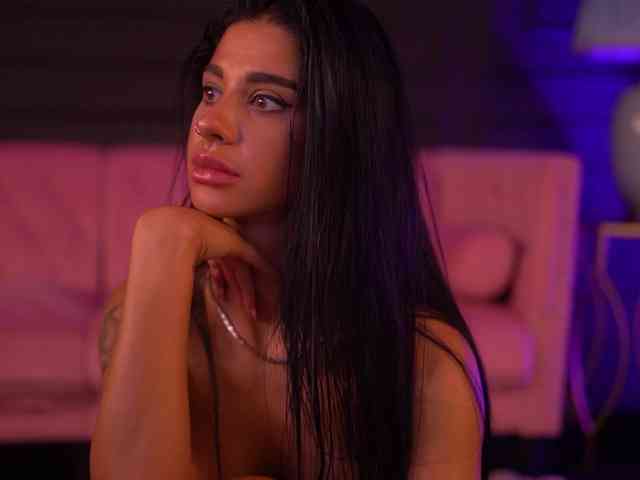 ArinaRhodes webcam