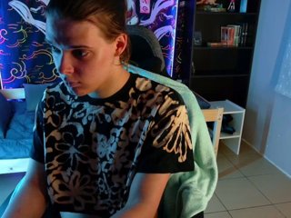 KIKIKrash Porn Show