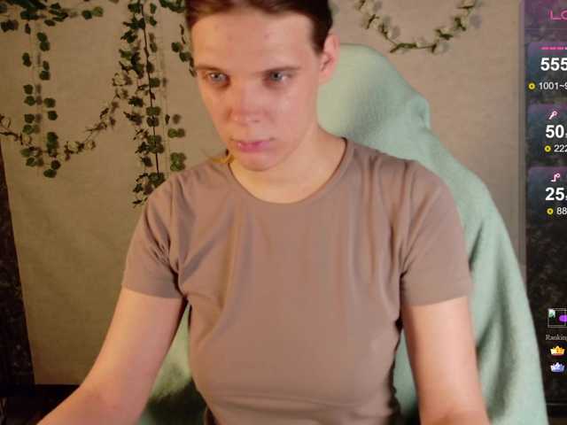 KIKIKrash live cam on BongaCams