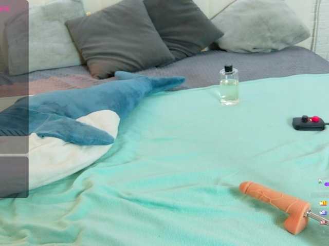KIKIKrash live cam on BongaCams