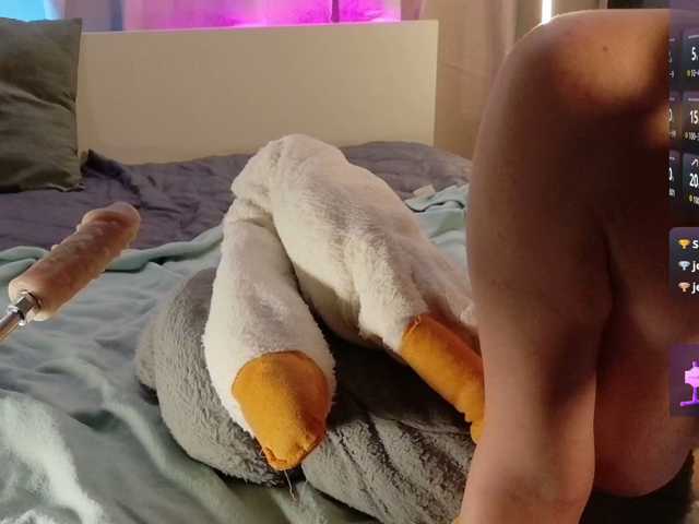 KIKIKrash live cam on BongaCams
