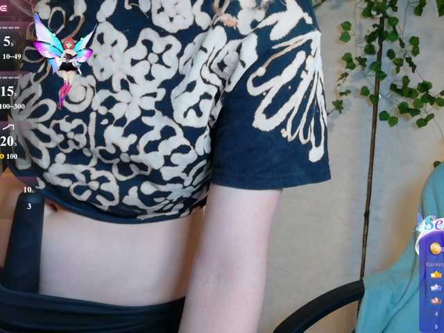 KIKIKrash live cam on BongaCams